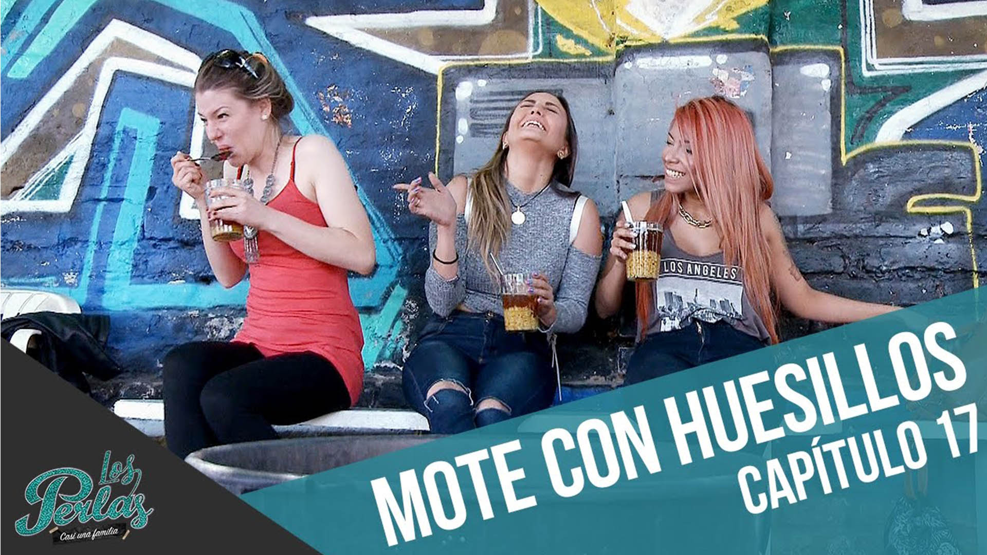 los-perlas-thumbnails-resized_0009_Rachel-y-Sirena-prueban-el-mote-con-huesillos-Los-Perlas-Thumbnail
